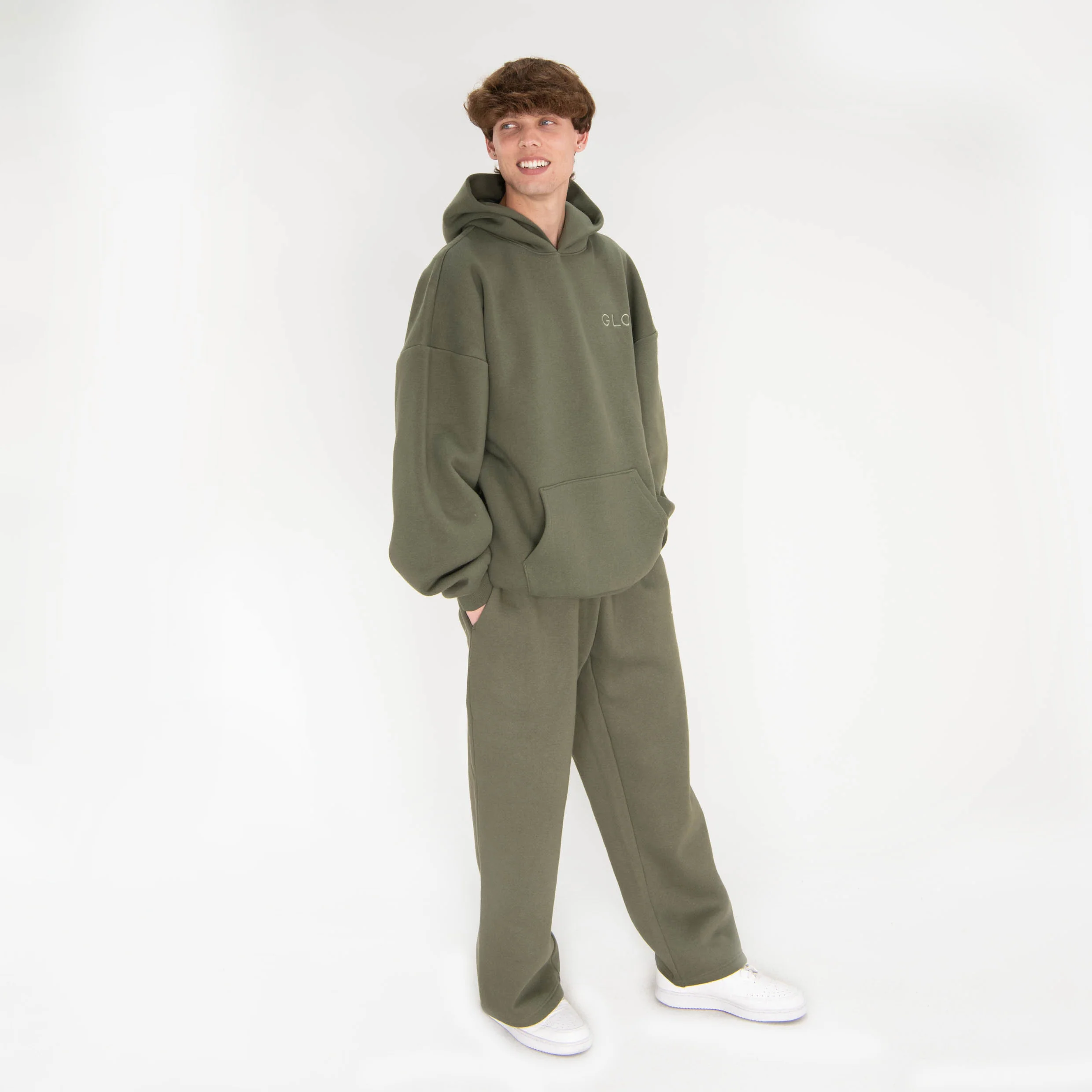 Kingdom Essential Sweatpants - Image 11