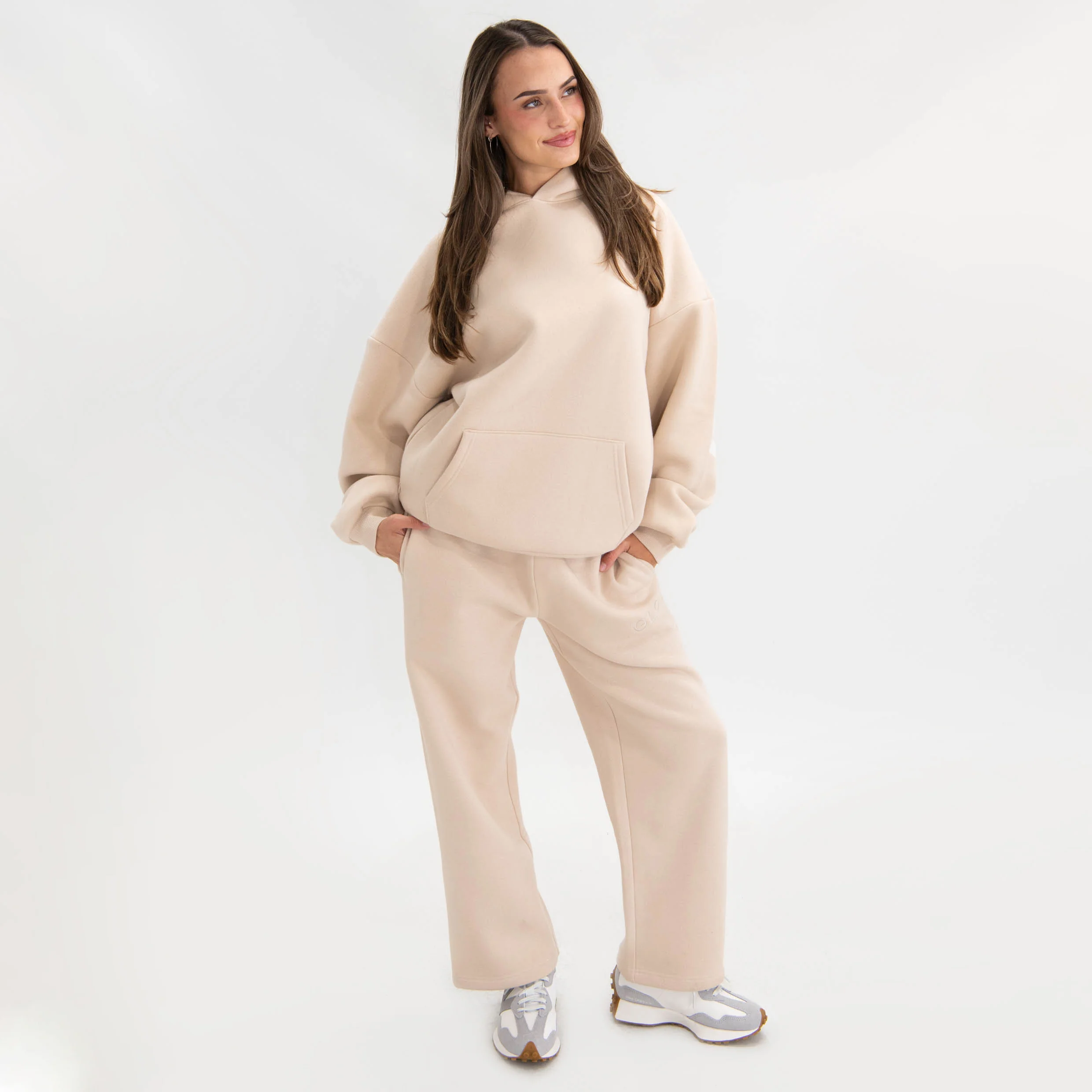 Kingdom Essential Sweatpants - Image 23