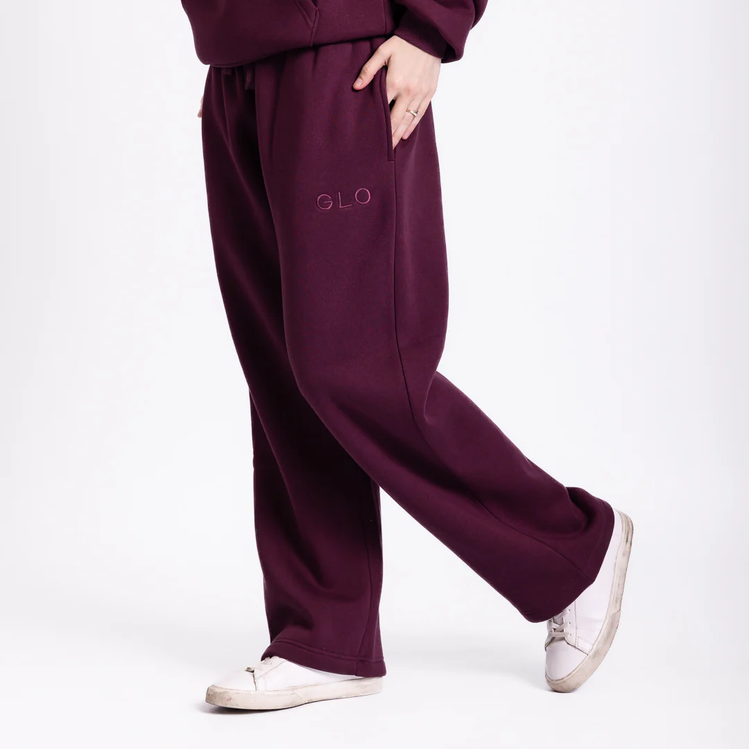 Kingdom Essential Sweatpants - Image 49