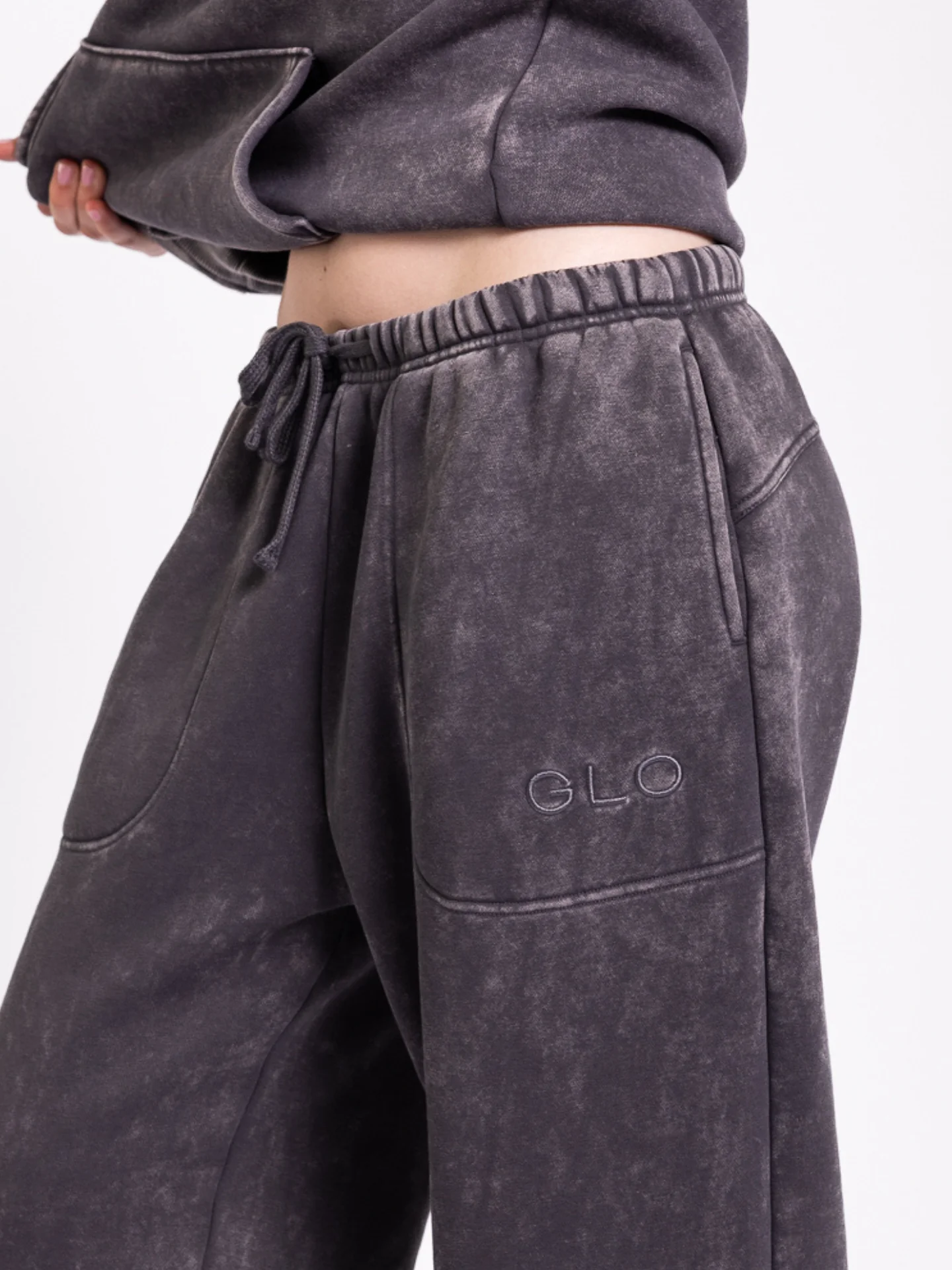 Kingdom Essential Snow Wash Jogger - Image 45