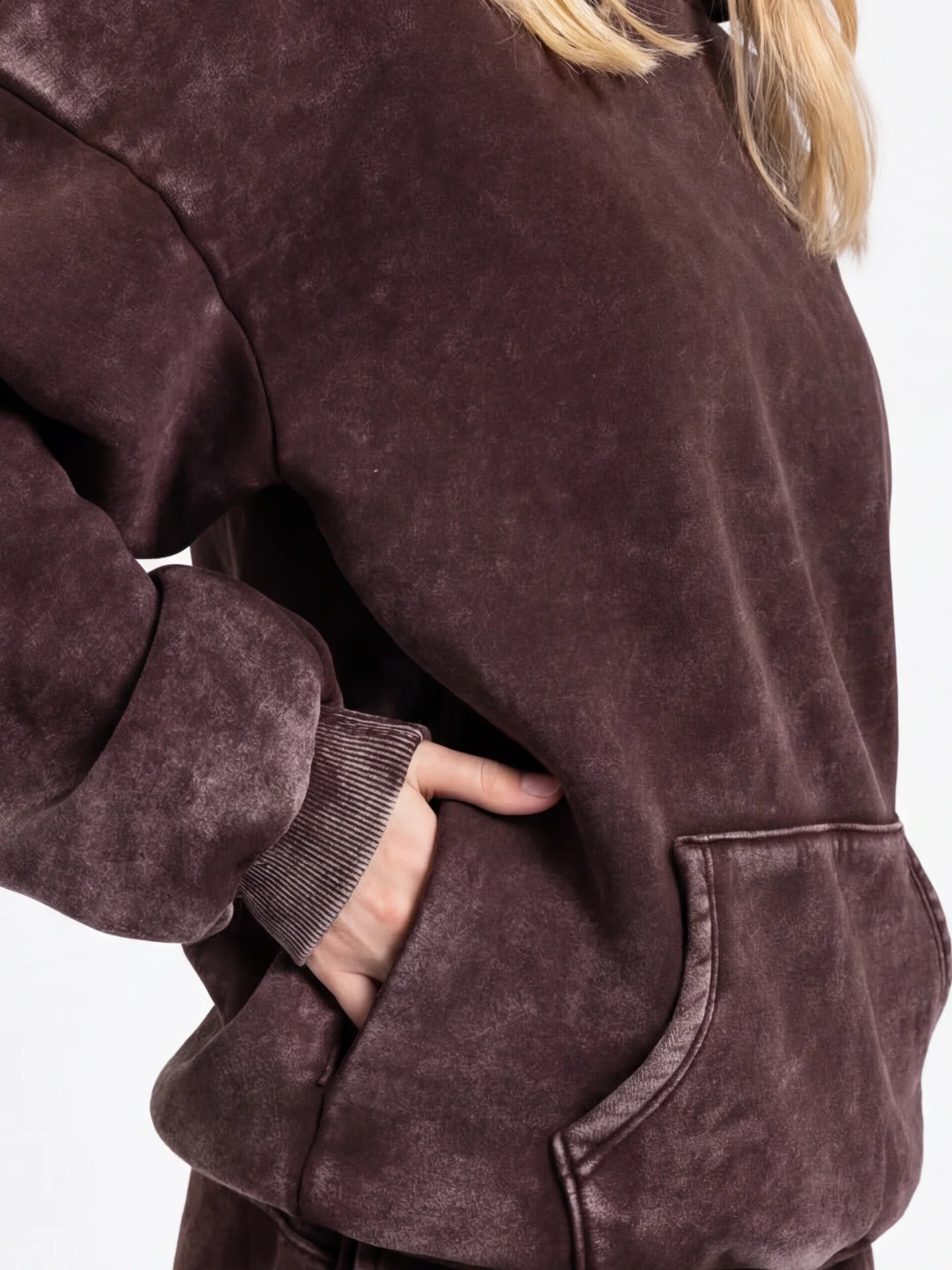 Kingdom Essential Snow Wash Hoodie - Image 37